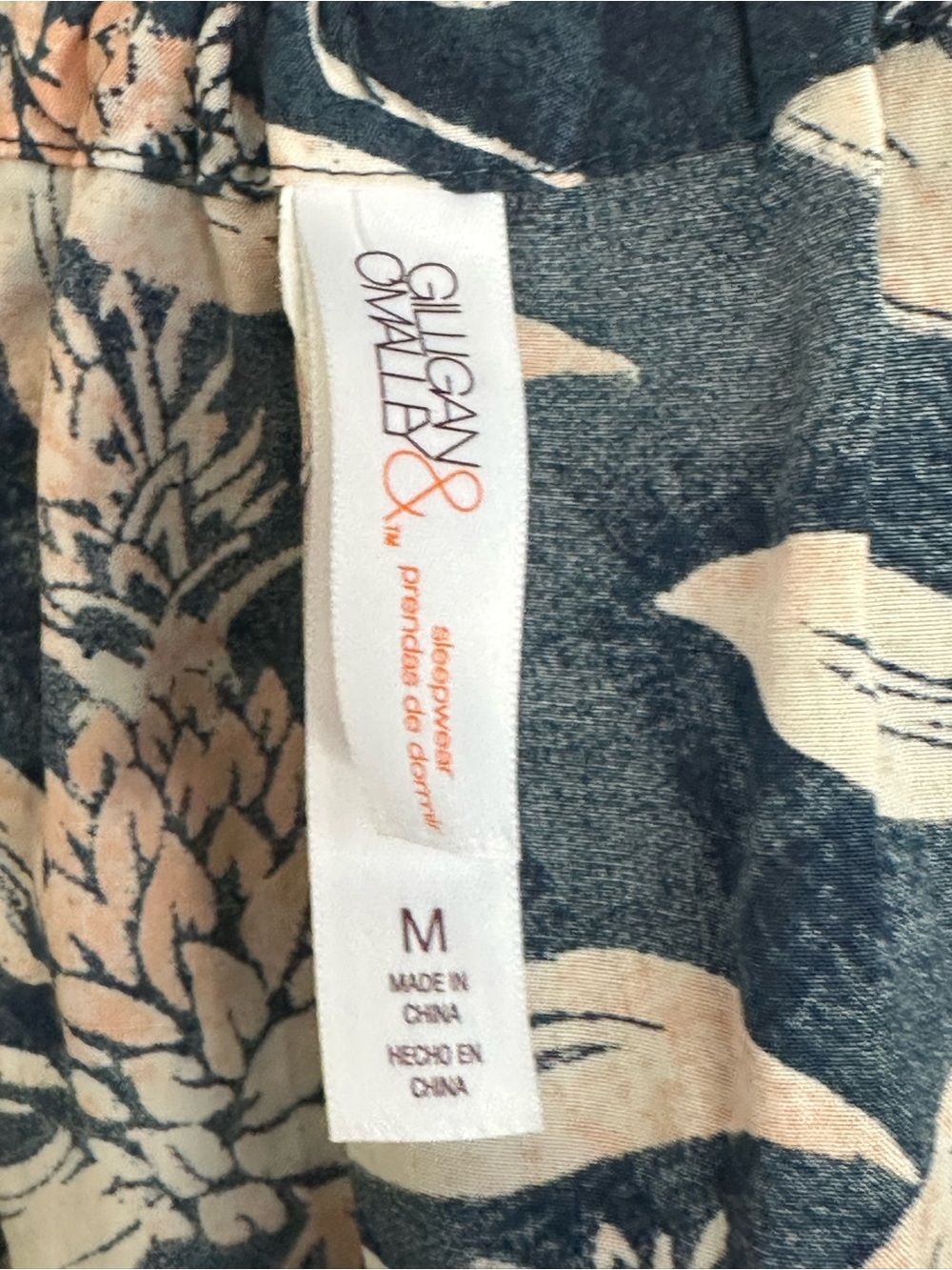 Gilligan & O'Malley Navy and Cream Floral Spaghetti Strap Cami. Size Medium - Picture 4 of 6